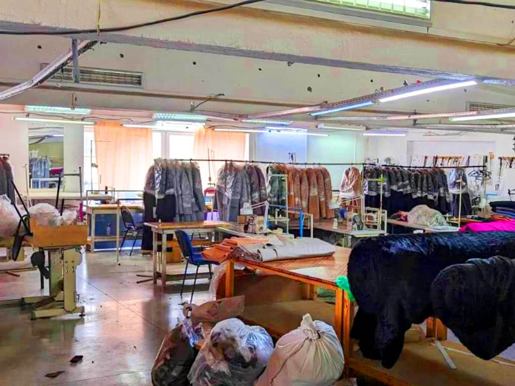 Швейное производство. Два магазина 1