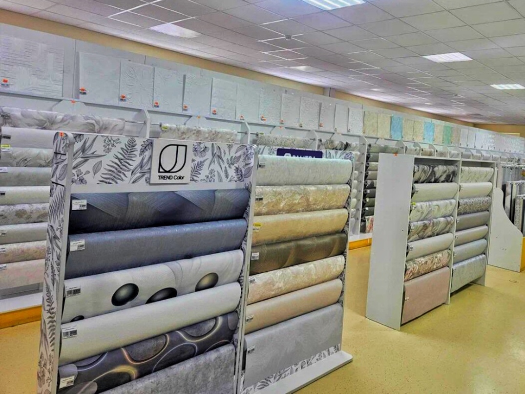 Торговый центр 6.000кв.м. Хозтовары, мебель 2