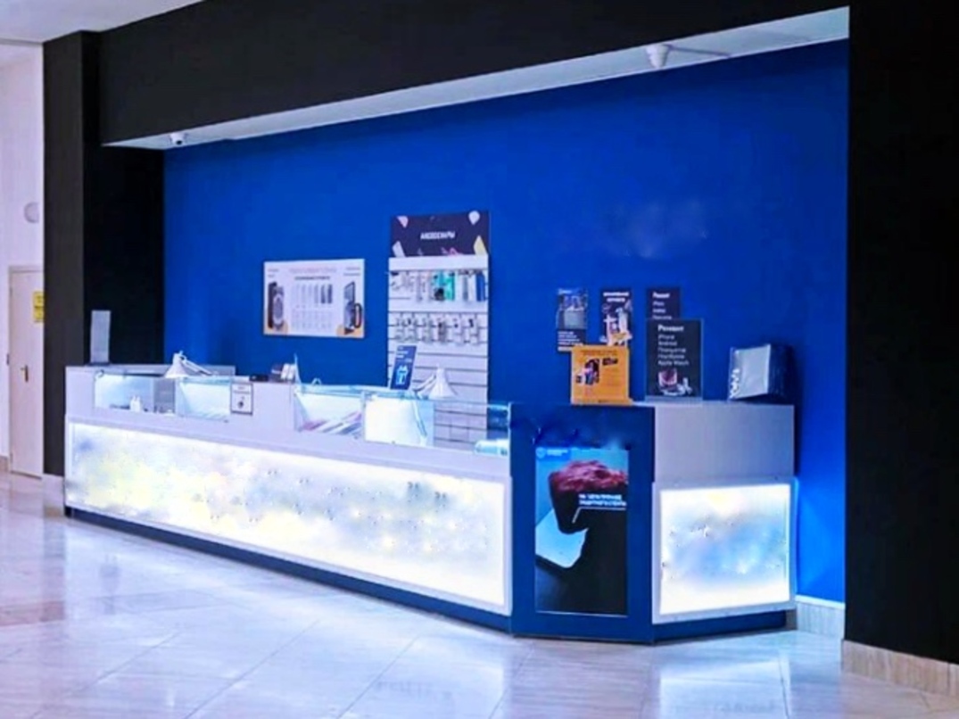 Три пункта ремонта смартфонов. Известная франшиза