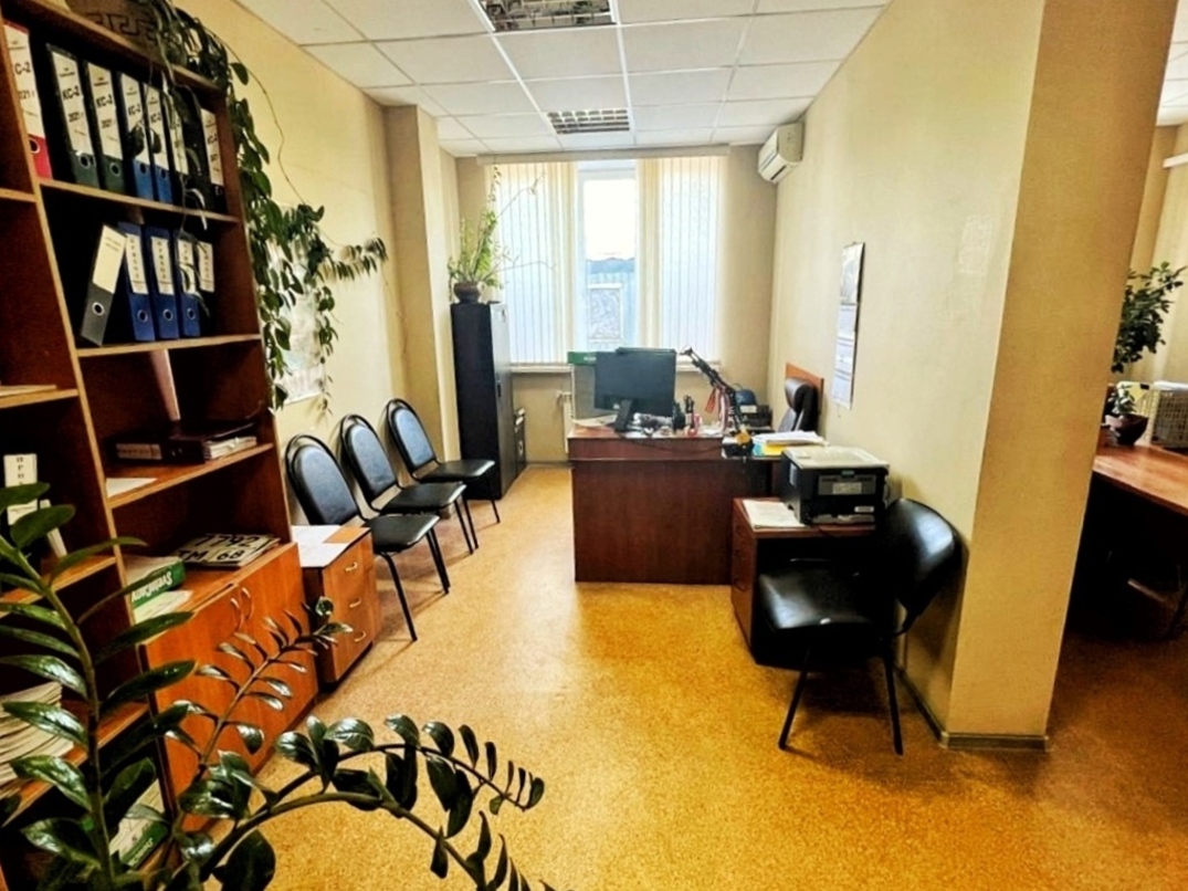 Производственная база 2.700кв.м. с техникой 2
