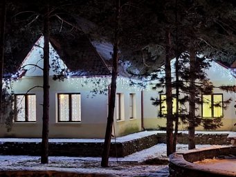 База отдыха на Ахтубе 3.400кв.м. 65 домов
